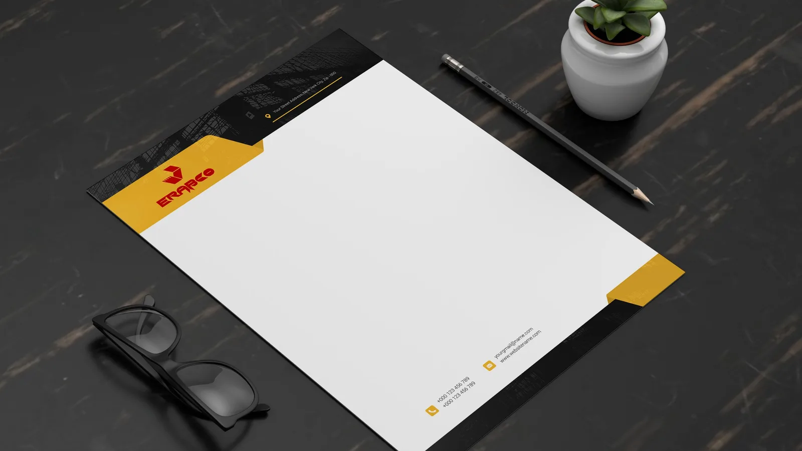 تصميم لوجو إيرابكو: موك أب، ليترهيد على المكتب
